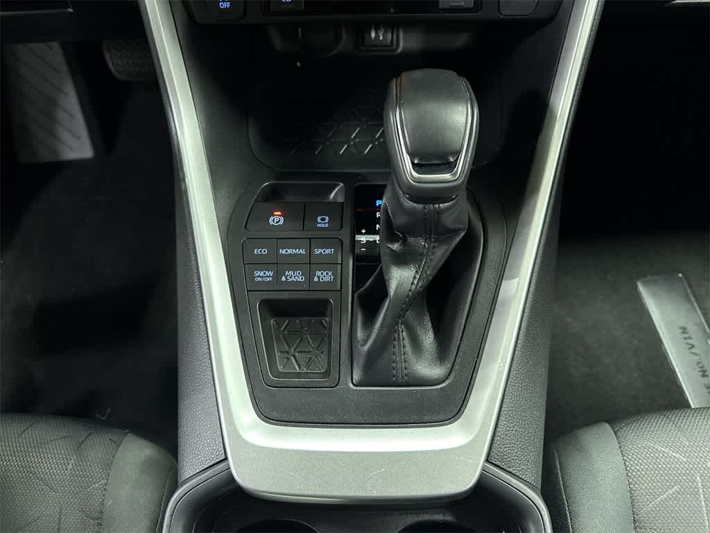 Thumbnail: 2019 Toyota RAV4 - 32