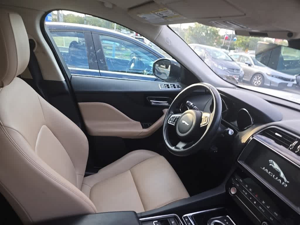 Thumbnail: 2020 Jaguar F-Pace - 5
