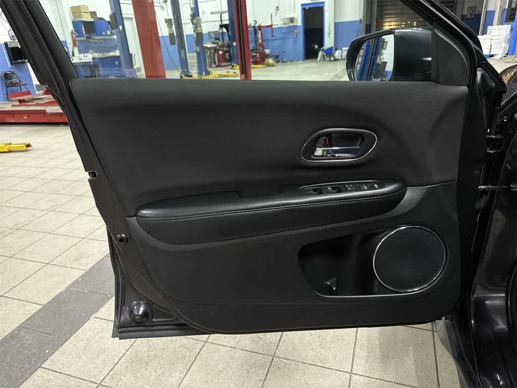 Thumbnail: 2017 Honda HR-V - 28