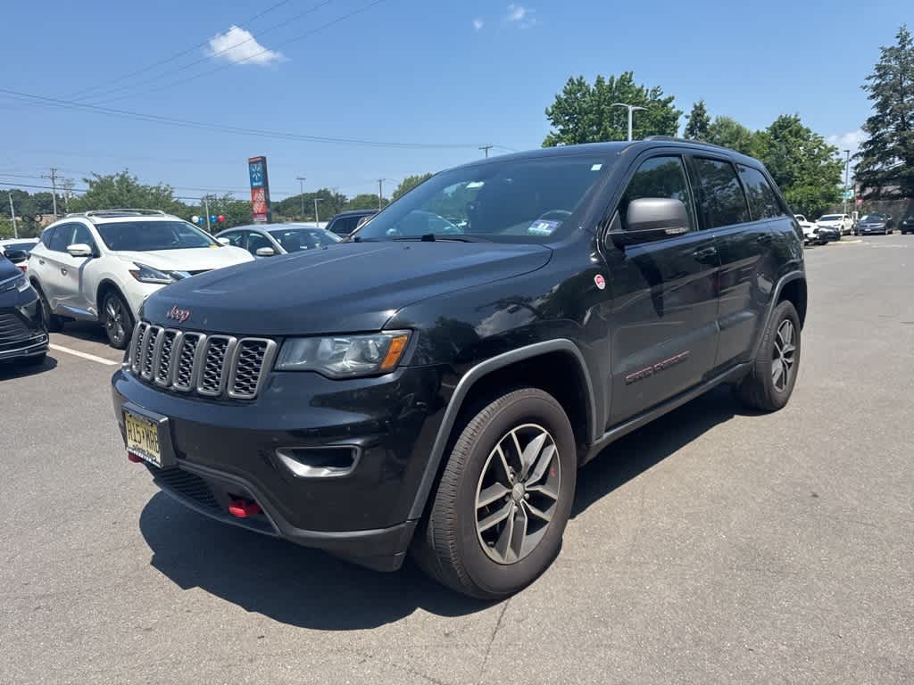 Thumbnail: 2017 Jeep Grand Cherokee - 1