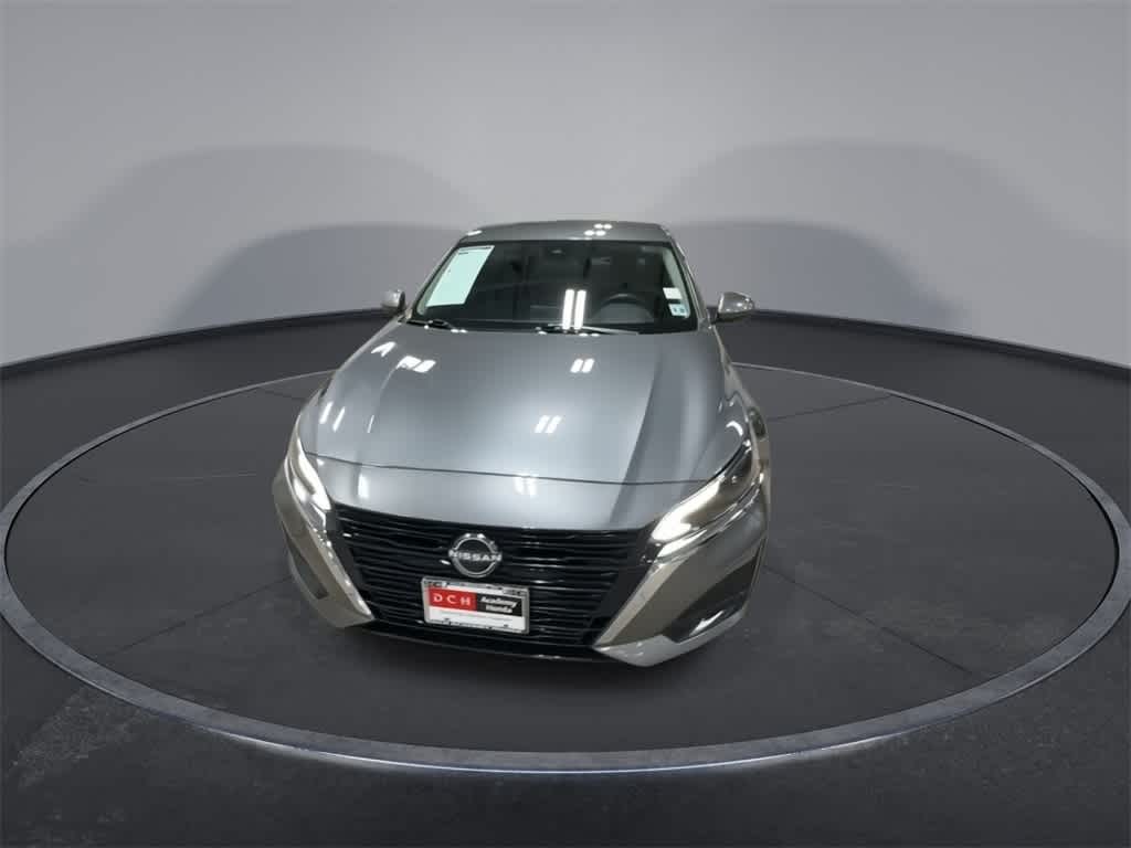 Thumbnail: 2023 Nissan Altima - 3