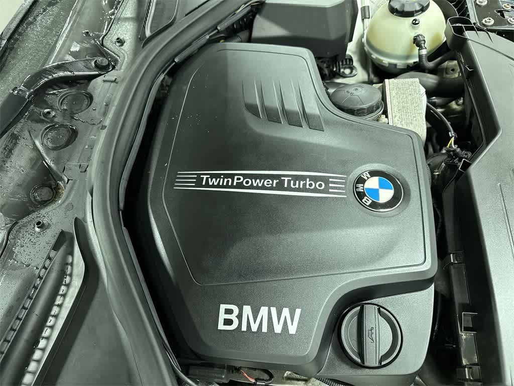 Thumbnail: 2017 BMW 3 Series - 29