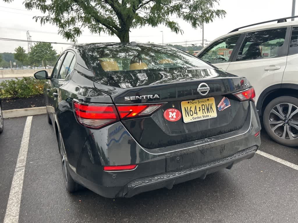 Thumbnail: 2022 Nissan Sentra - 22