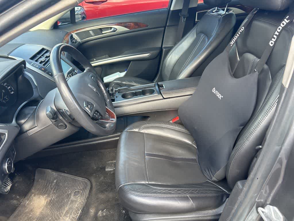 Thumbnail: 2014 Lincoln MKZ - 10