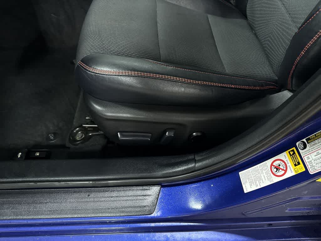 Thumbnail: 2016 Toyota Camry - 21