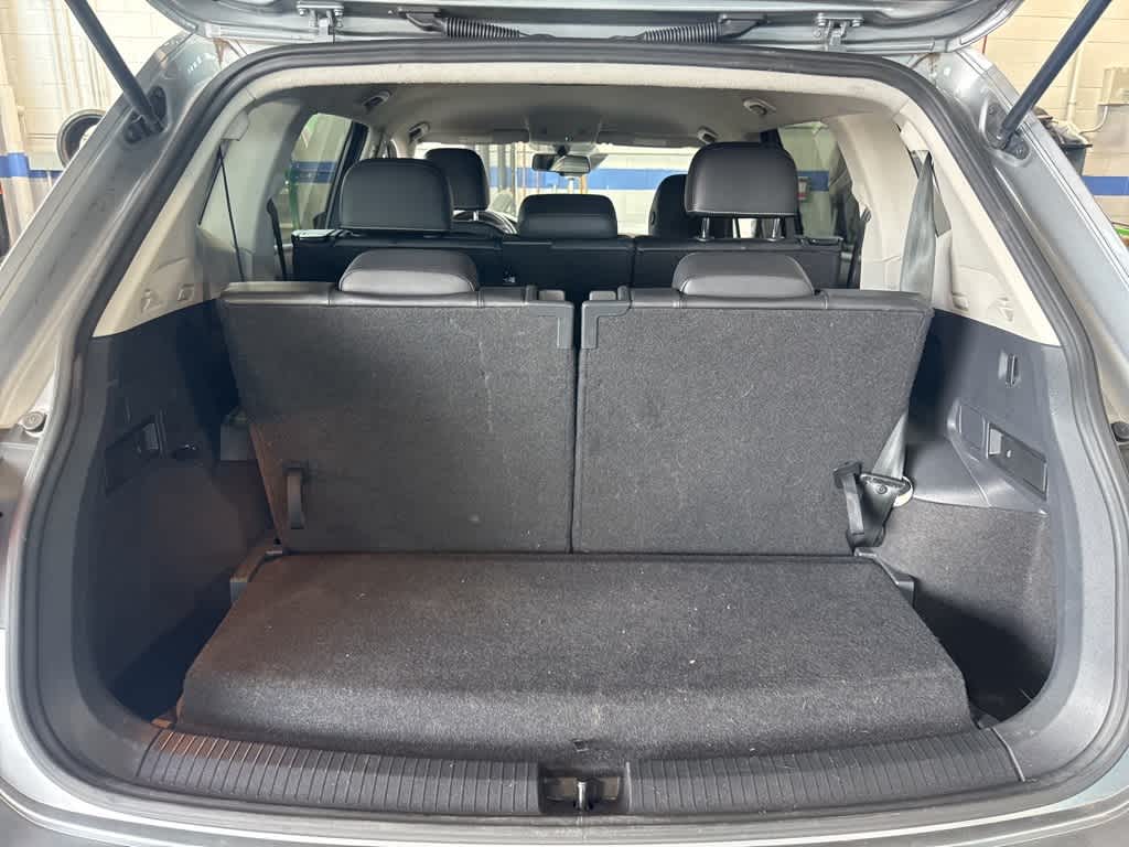 Thumbnail: 2021 Volkswagen Tiguan - 20