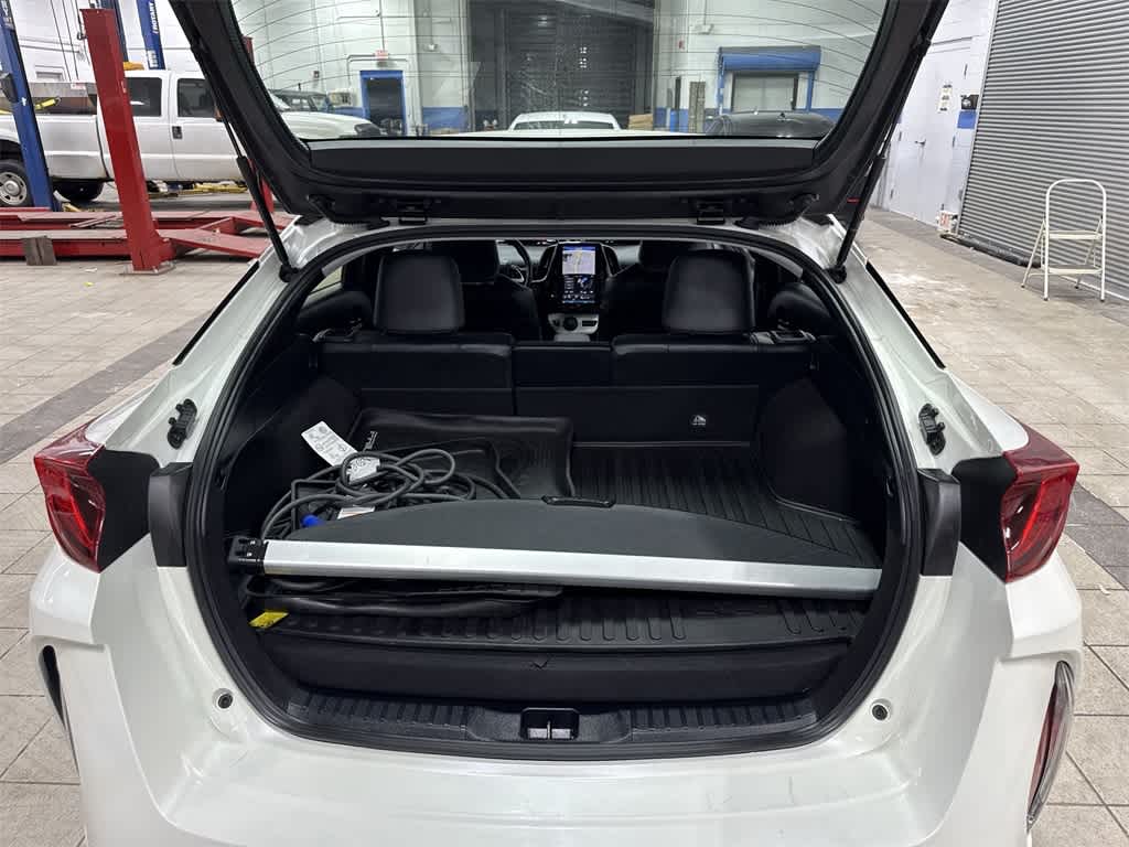 Thumbnail: 2018 Toyota Prius Prime - 11