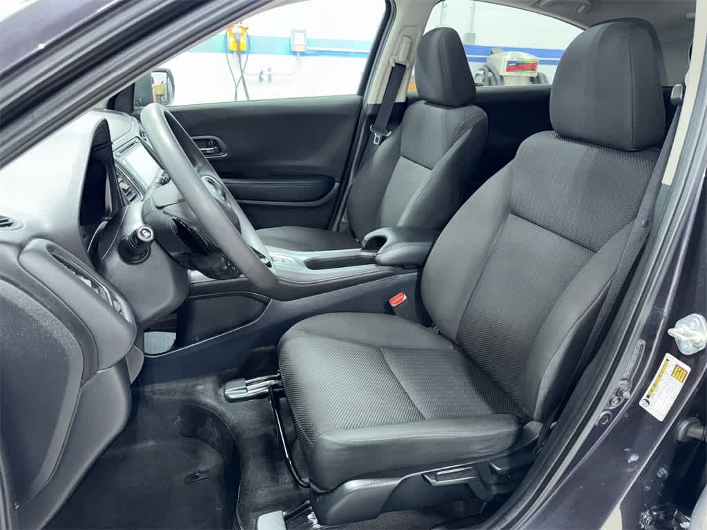 Thumbnail: 2017 Honda HR-V - 14