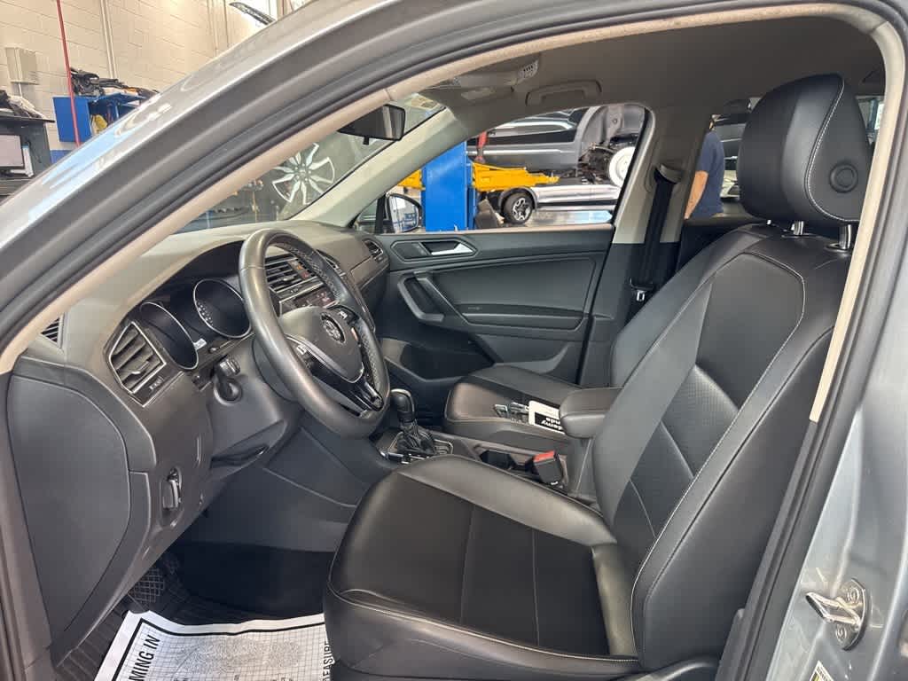 Thumbnail: 2021 Volkswagen Tiguan - 7