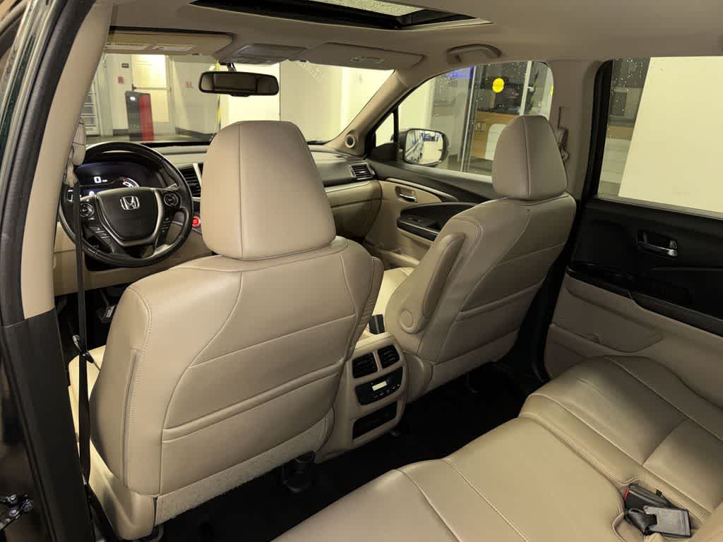 Thumbnail: 2016 Honda Pilot - 31