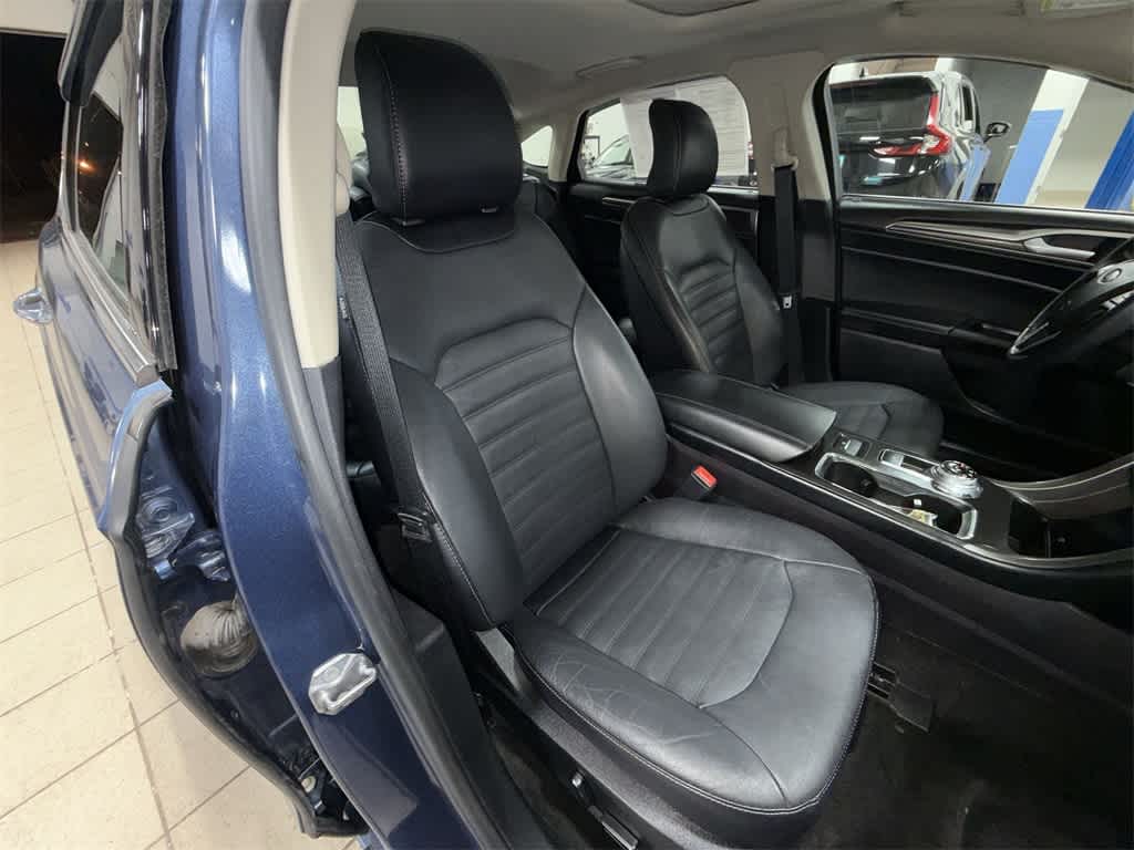 Thumbnail: 2018 Ford Fusion - 16