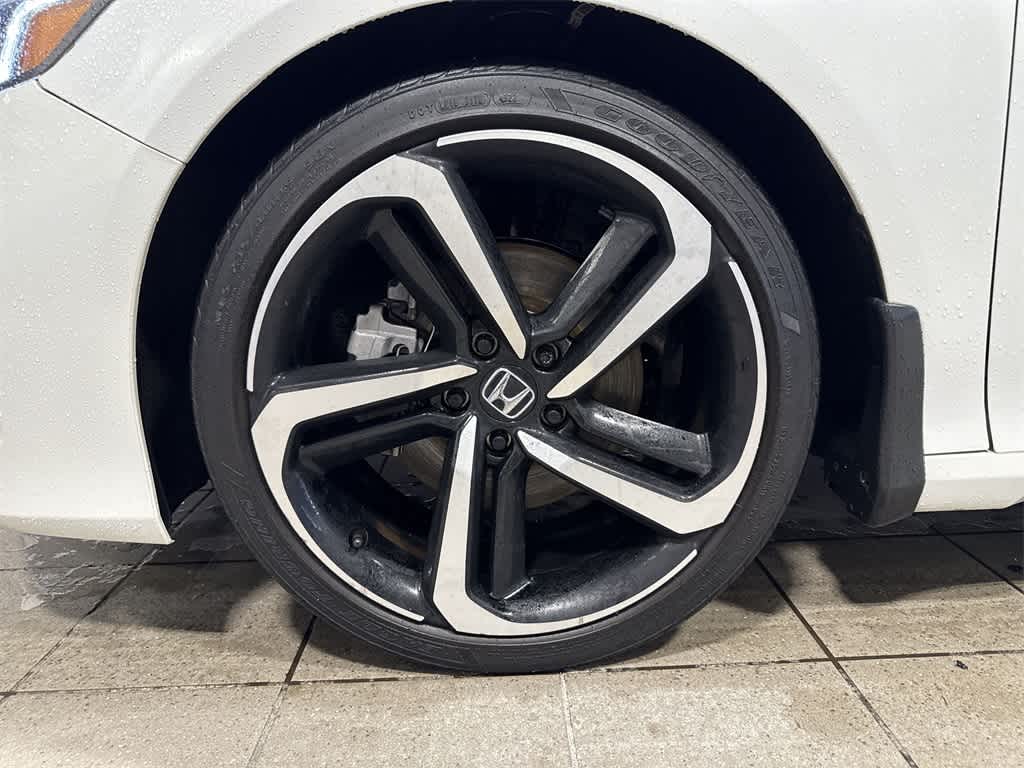 Thumbnail: 2022 Honda Accord - 10