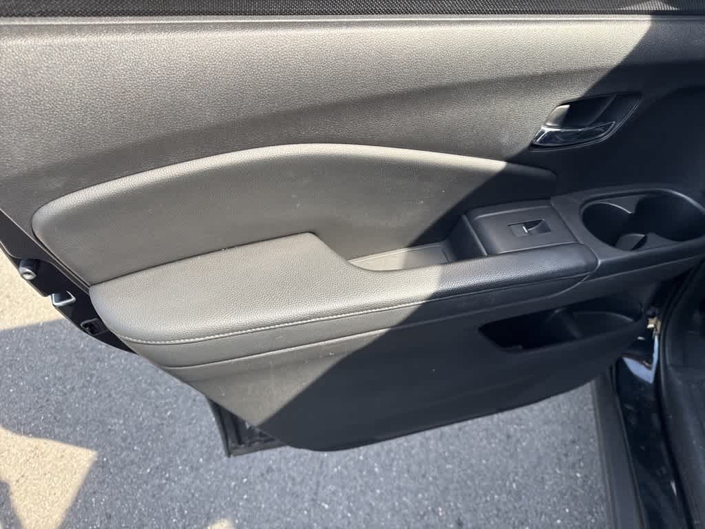 Thumbnail: 2019 Honda Pilot - 17