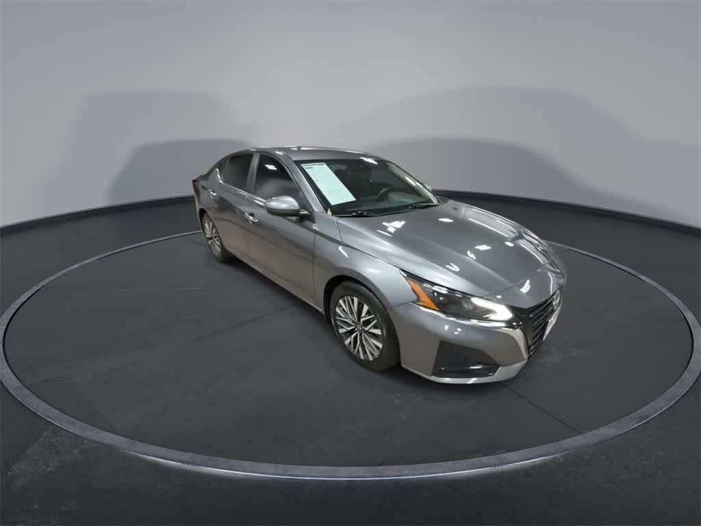 Thumbnail: 2023 Nissan Altima - 2