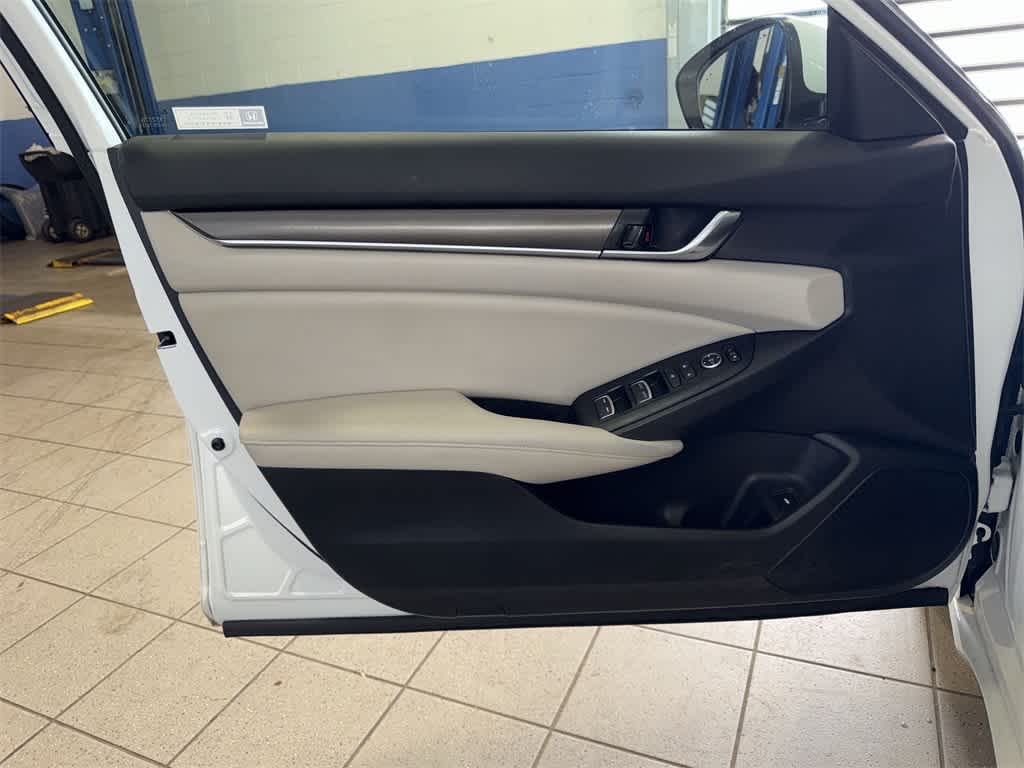 Thumbnail: 2019 Honda Accord - 28