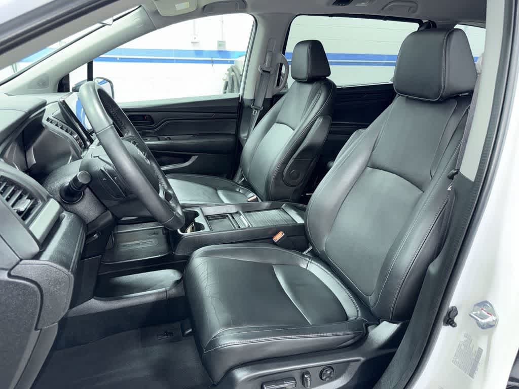 Thumbnail: 2023 Honda Odyssey - 15