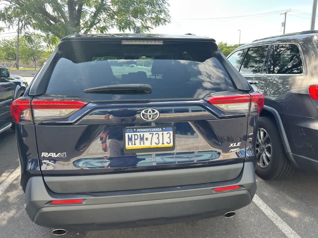Thumbnail: 2021 Toyota RAV4 - 22