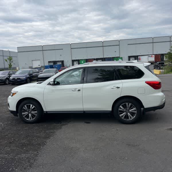 Thumbnail: 2019 Nissan Pathfinder - 5