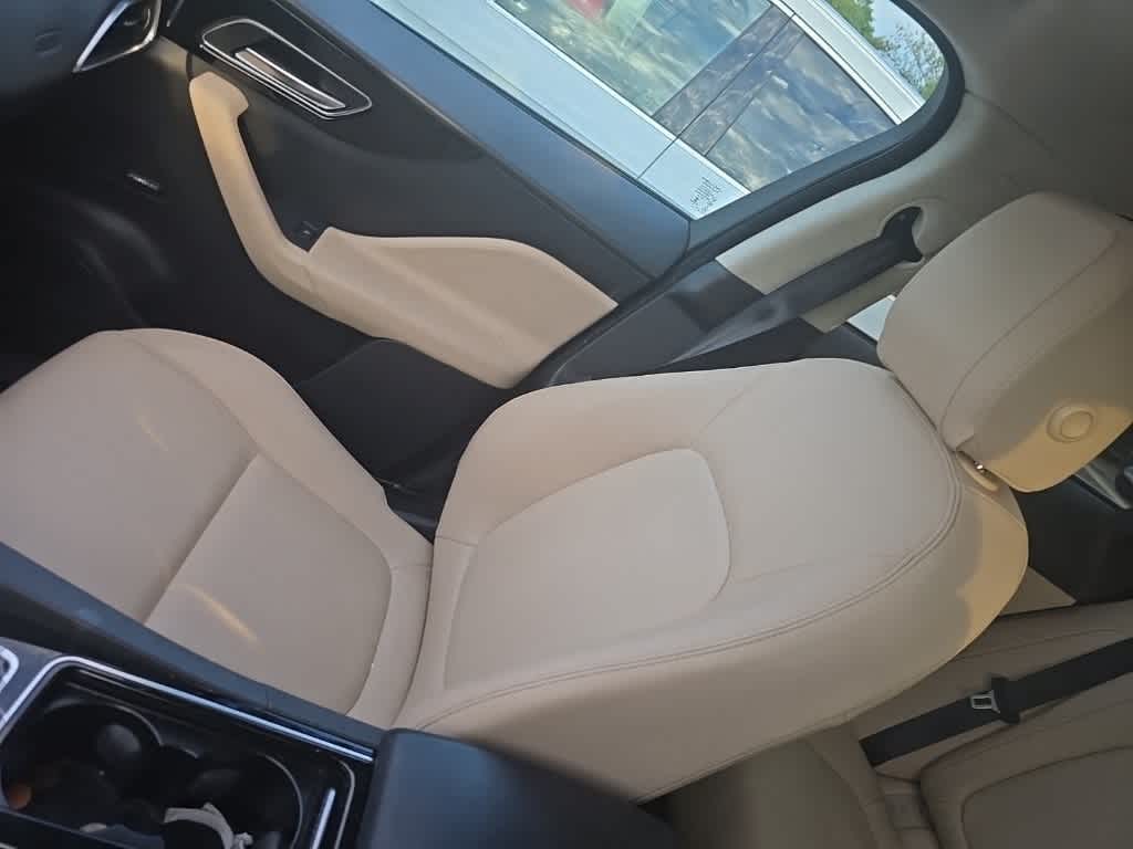 Thumbnail: 2020 Jaguar F-Pace - 21