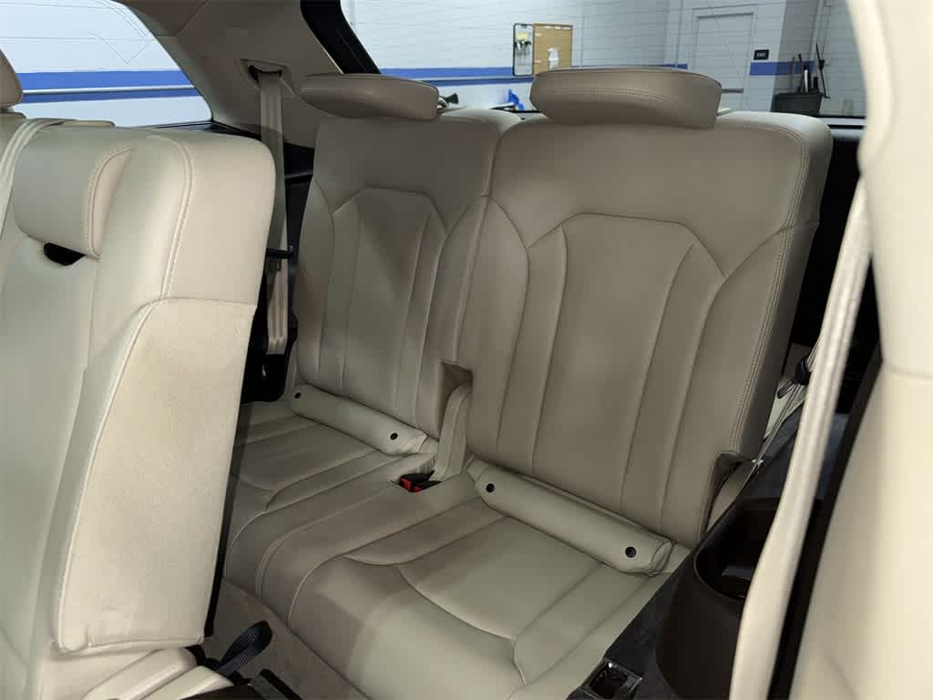 Thumbnail: 2019 Audi Q7 - 17