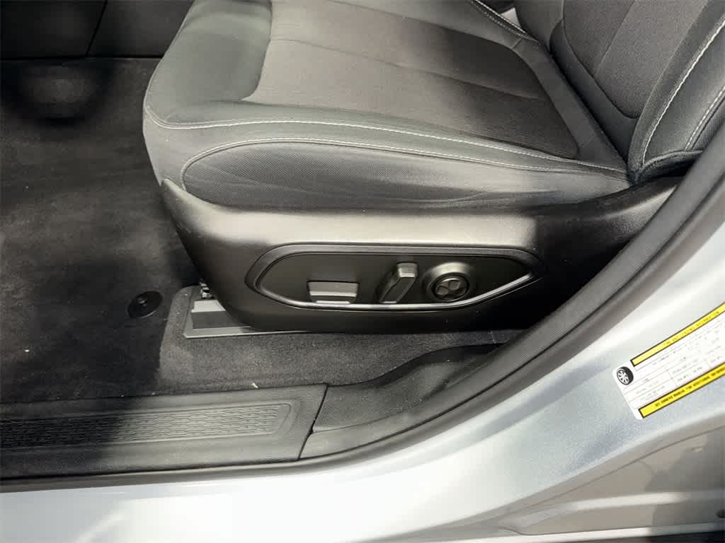 Thumbnail: 2023 Jeep Grand Cherokee - 21