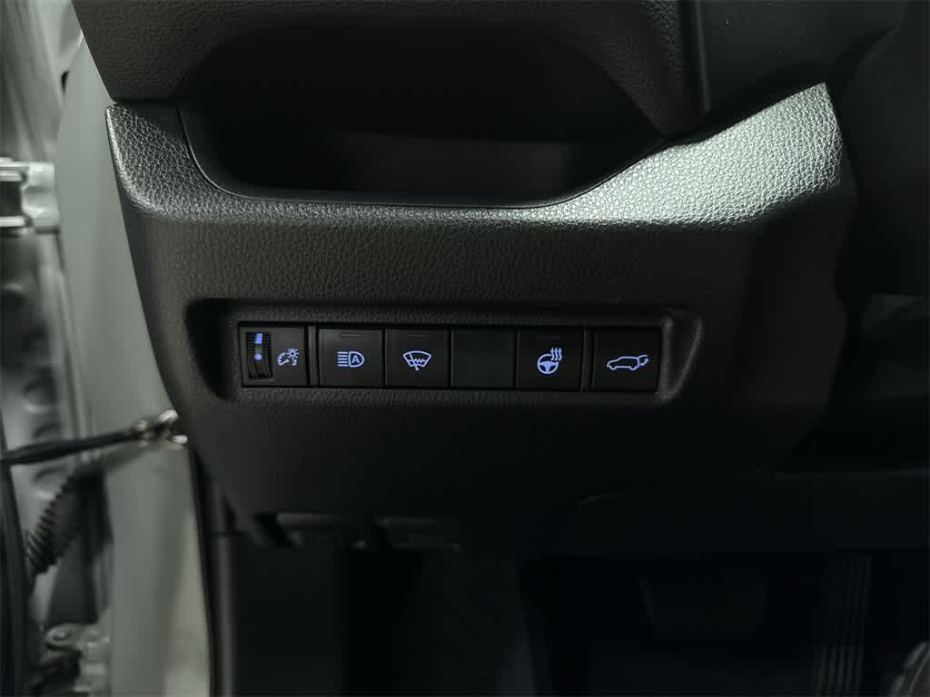 Thumbnail: 2019 Toyota RAV4 - 31