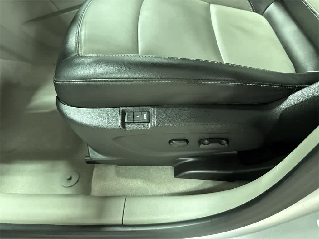 Thumbnail: 2016 Buick Encore - 24