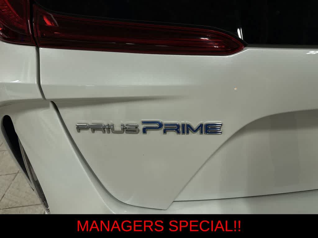 Thumbnail: 2018 Toyota Prius Prime - 26