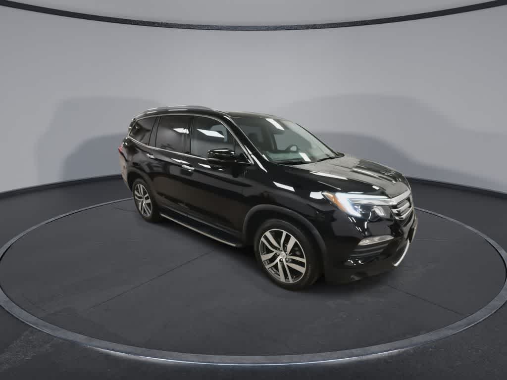Thumbnail: 2017 Honda Pilot - 2