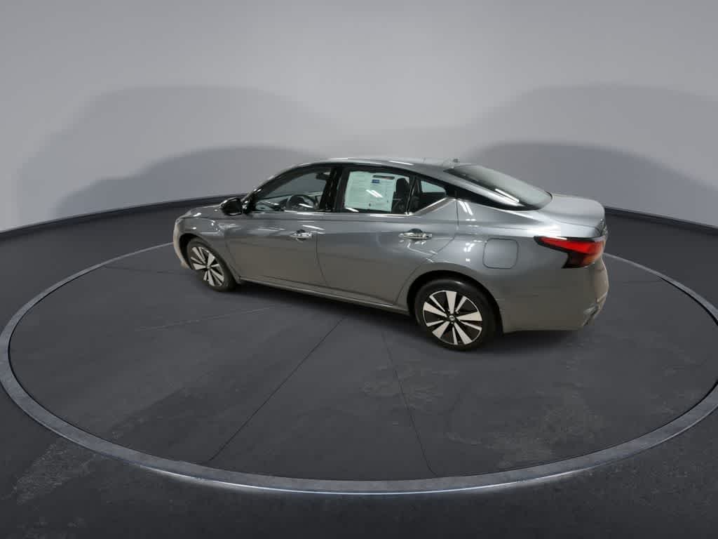 Thumbnail: 2021 Nissan Altima - 6