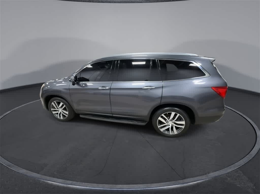 Thumbnail: 2018 Honda Pilot - 2