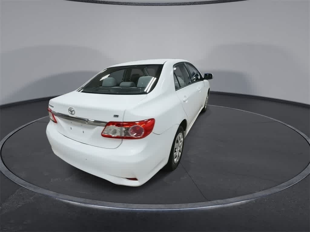Thumbnail: 2011 Toyota Corolla - 8