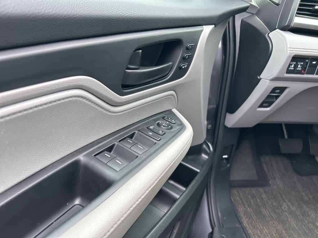 Thumbnail: 2024 Honda Odyssey - 14