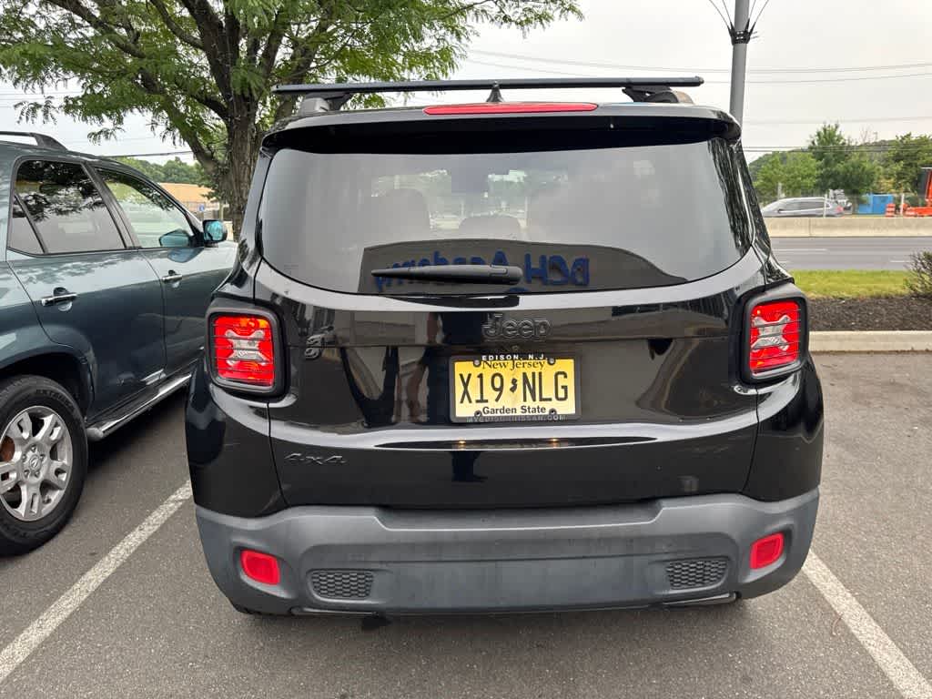 Thumbnail: 2017 Jeep Renegade - 3