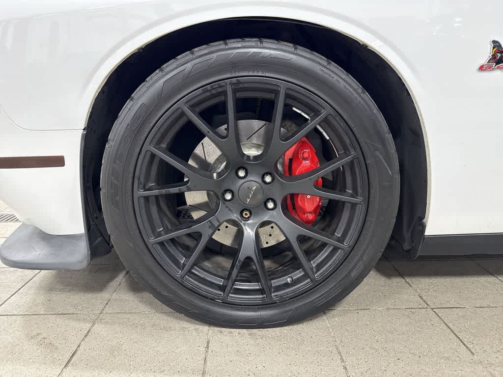 Thumbnail: 2018 Dodge Challenger - 10