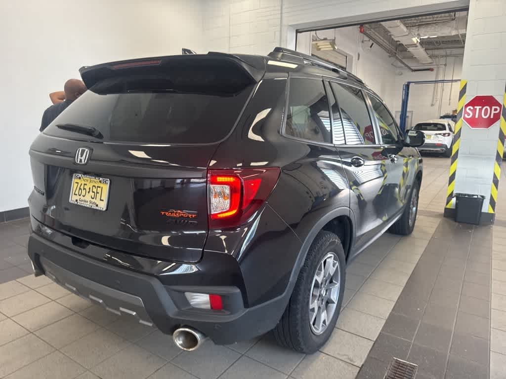 Thumbnail: 2023 Honda Passport - 6