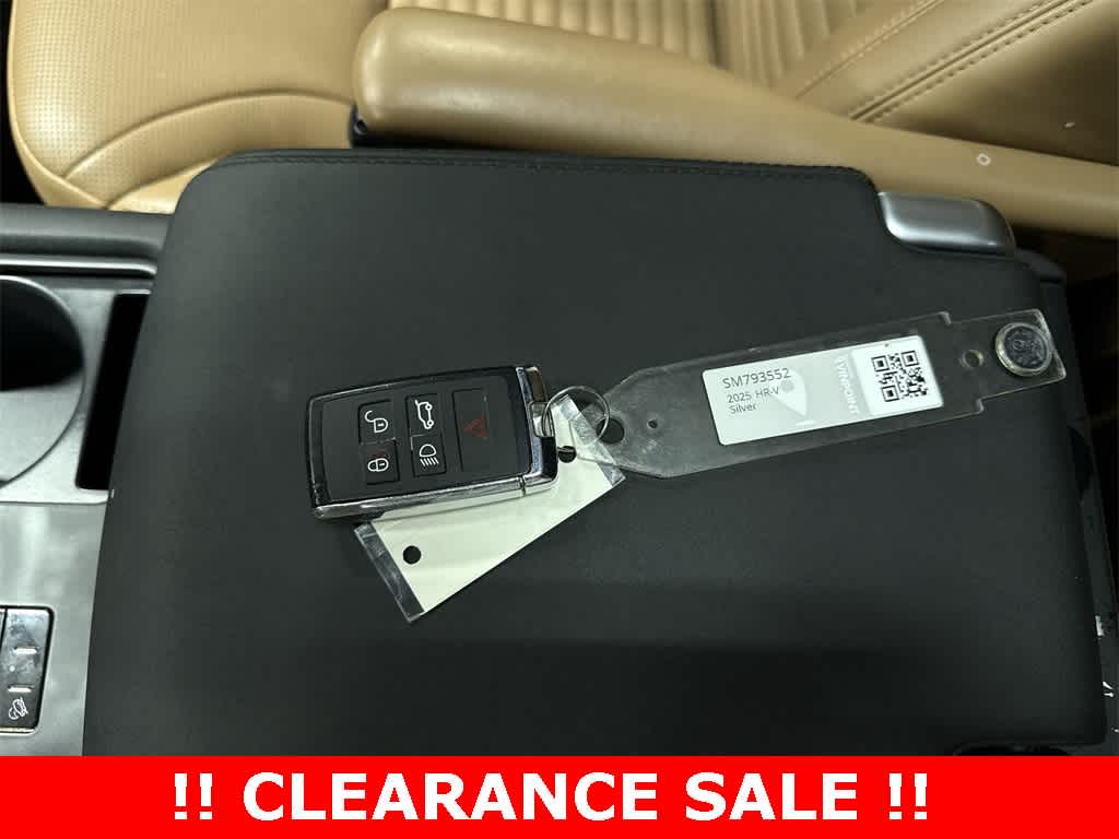 Thumbnail: 2024 Land Rover Discovery - 33