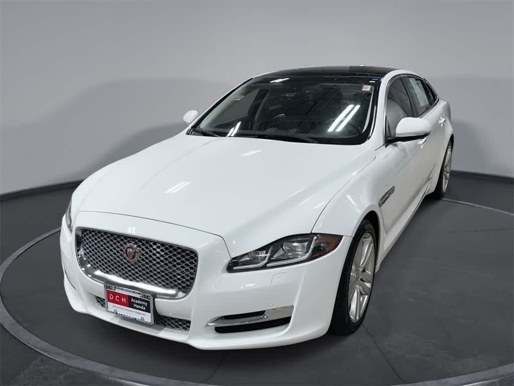 Thumbnail: 2016 Jaguar XJ - 1
