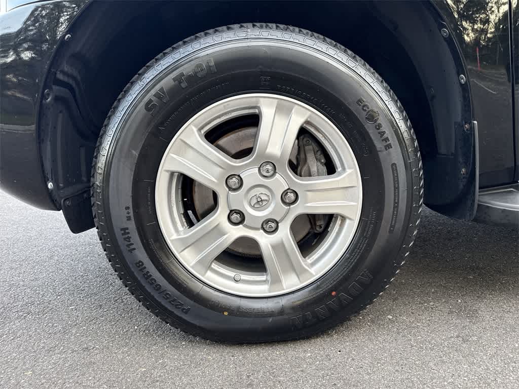 Thumbnail: 2017 Toyota Sequoia - 9