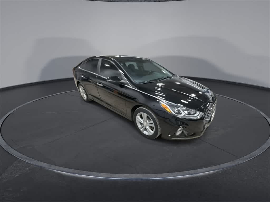 Thumbnail: 2019 Hyundai Sonata - 2