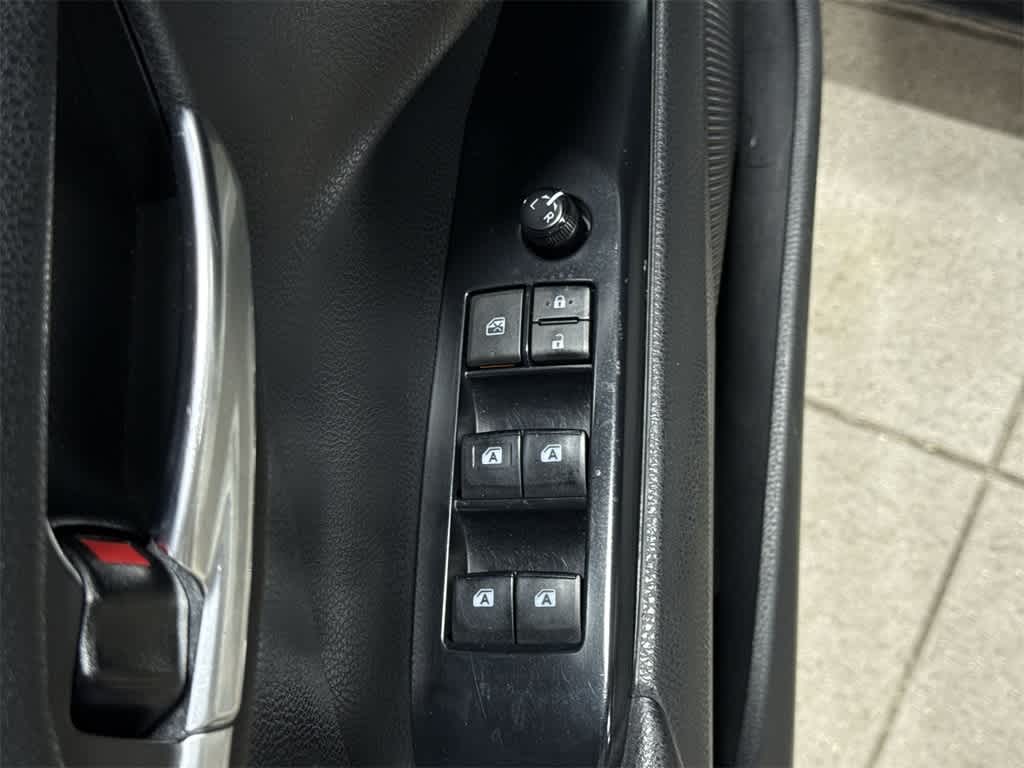 Thumbnail: 2020 Toyota Camry - 22