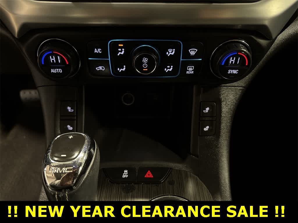 Thumbnail: 2017 GMC Acadia - 23