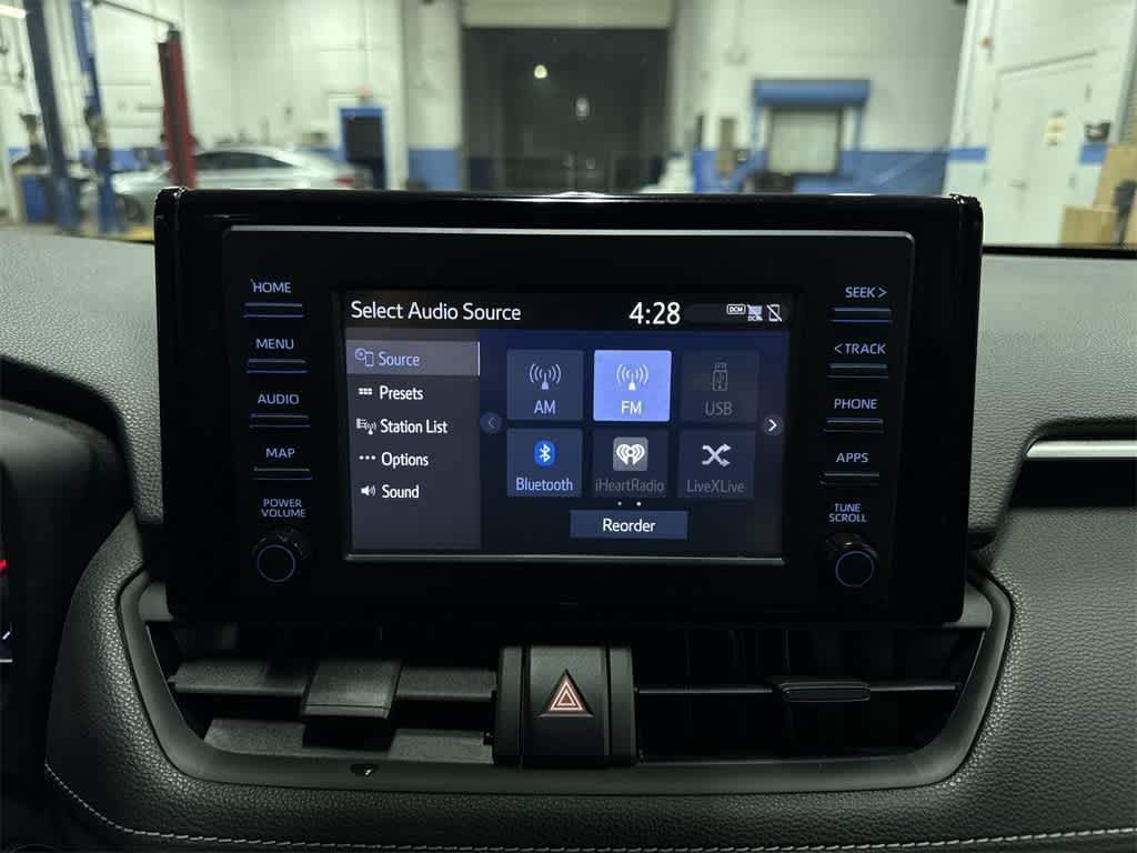 Thumbnail: 2019 Toyota RAV4 - 20