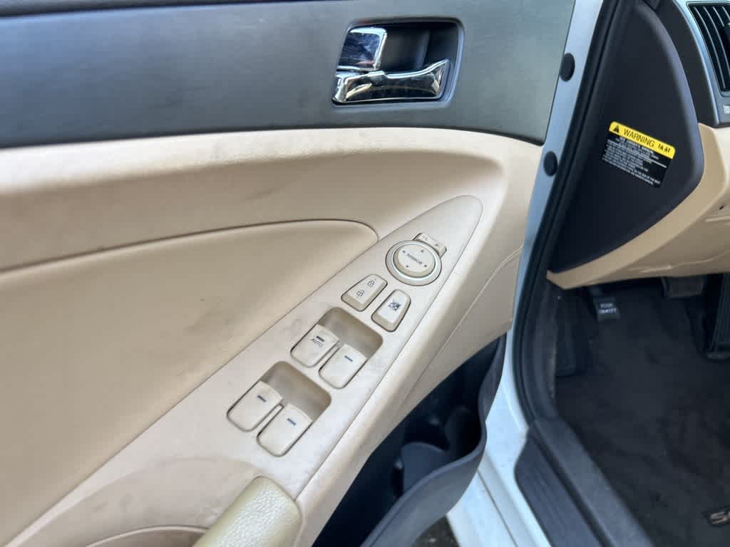 Thumbnail: 2014 Hyundai Sonata - 12