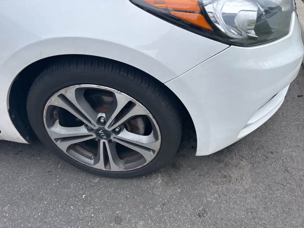 Thumbnail: 2016 Kia Forte - 19