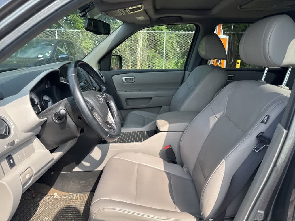 Thumbnail: 2013 Honda Pilot - 8