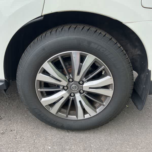 Thumbnail: 2019 Nissan Pathfinder - 14
