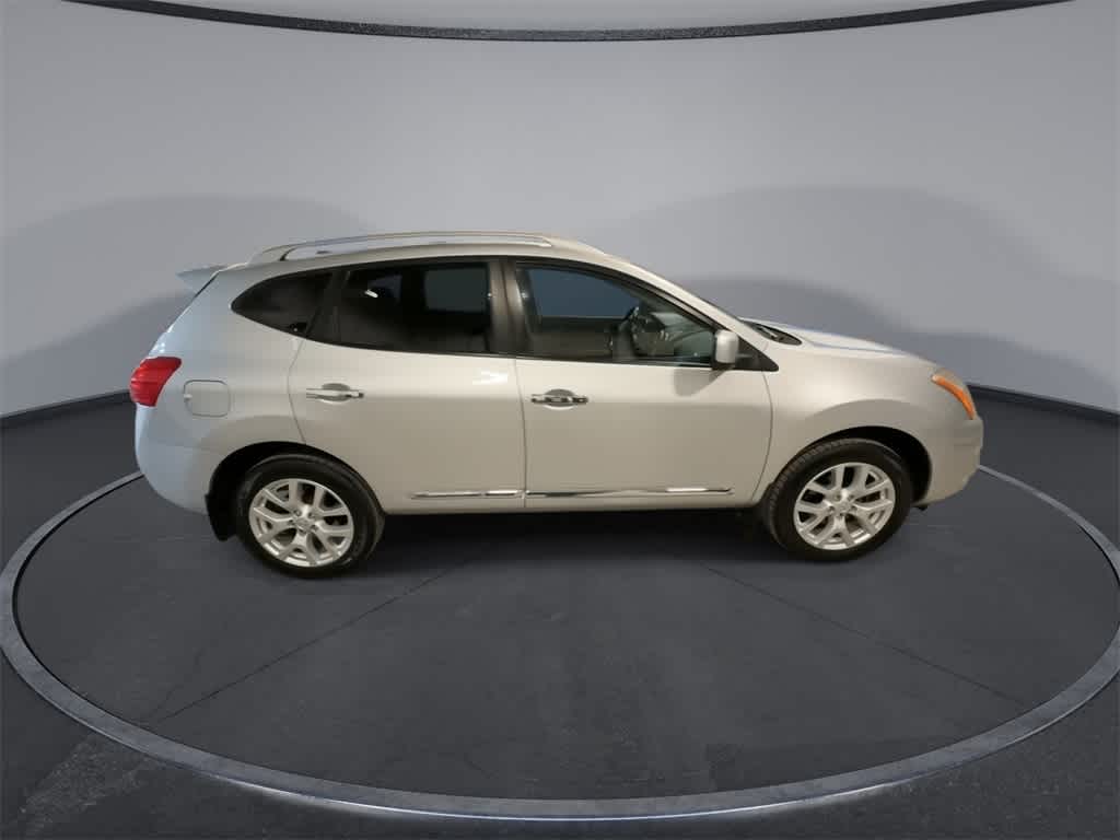 Thumbnail: 2011 Nissan Rogue - 9