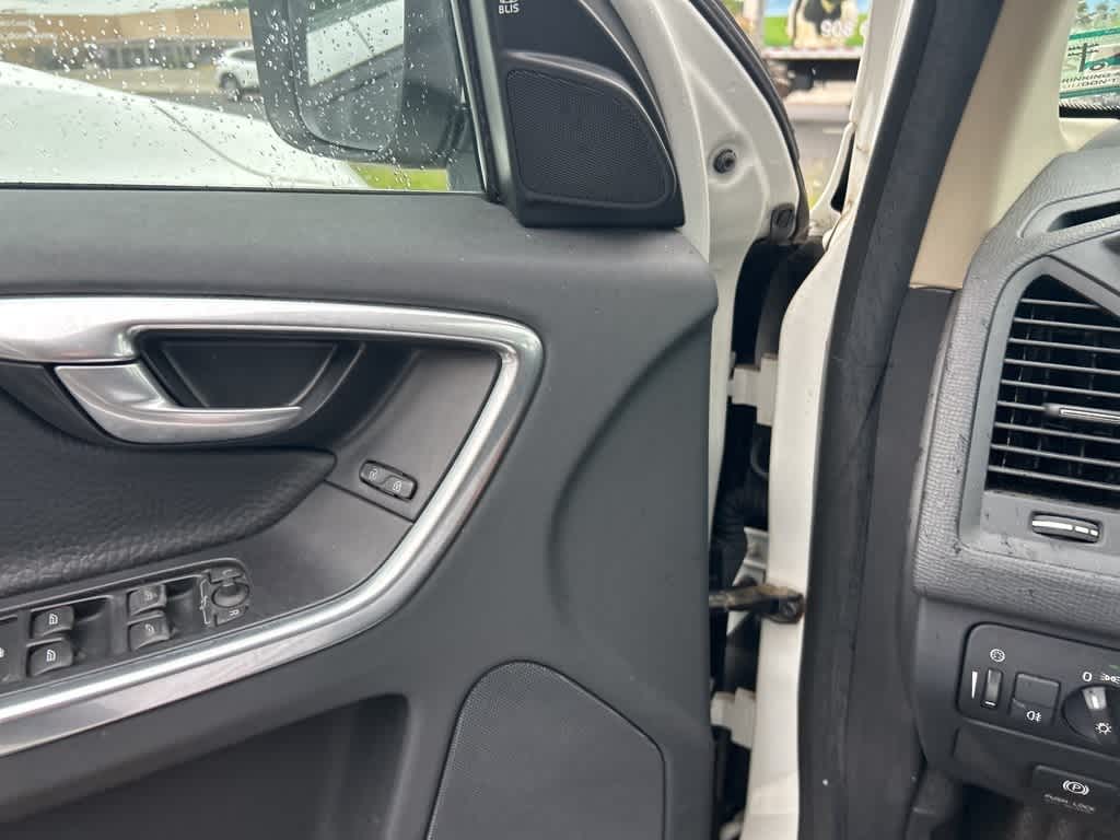 2012 Volvo XC60 3.2 25