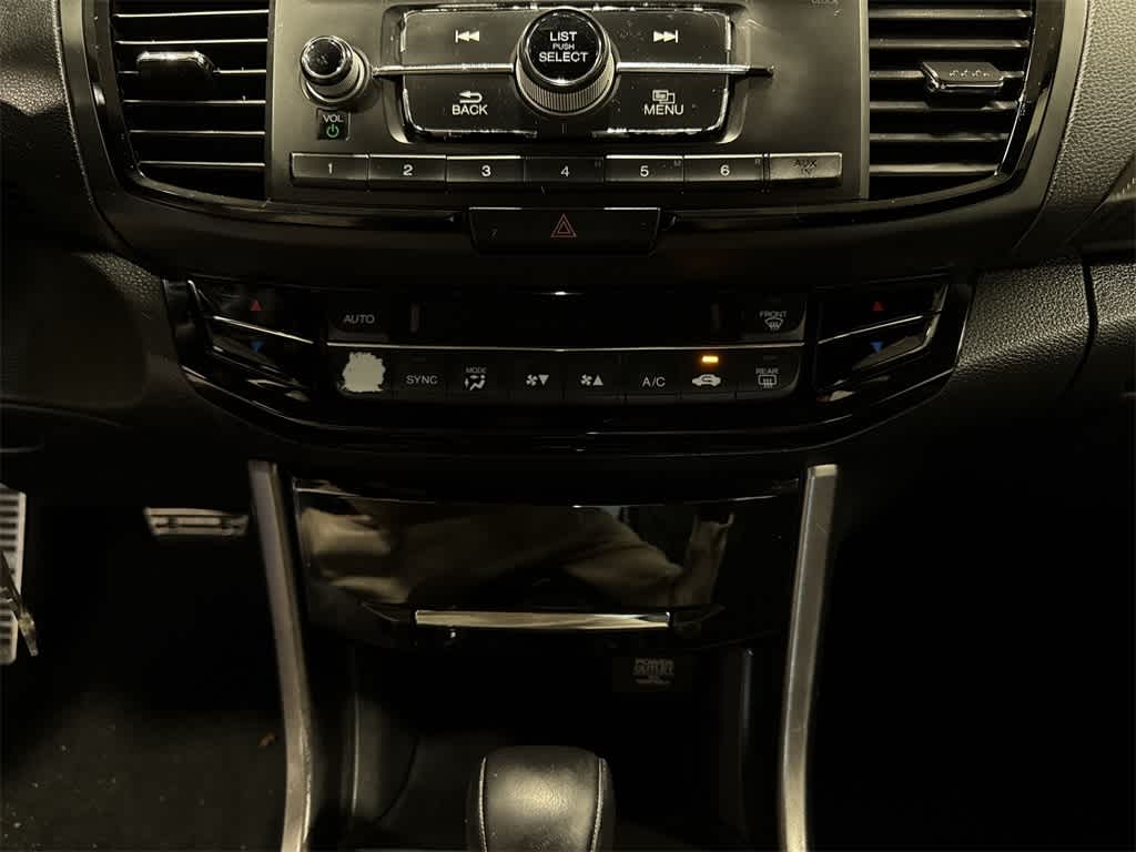 Thumbnail: 2017 Honda Accord - 20